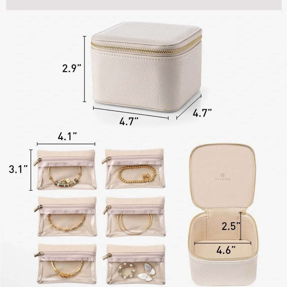 Cream Jewelry Travel Case
0429 - Picture 14 of 15